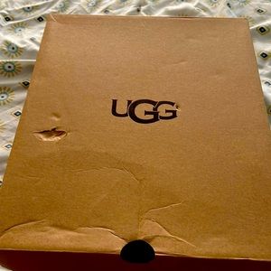 Pink UGG mini with bow